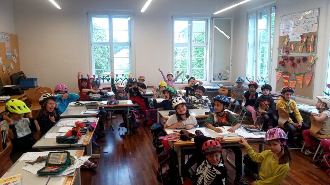 Der Helm sitzt