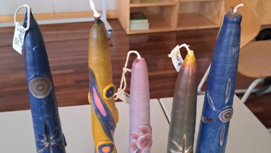 Kerzenziehen bei den Pfadies